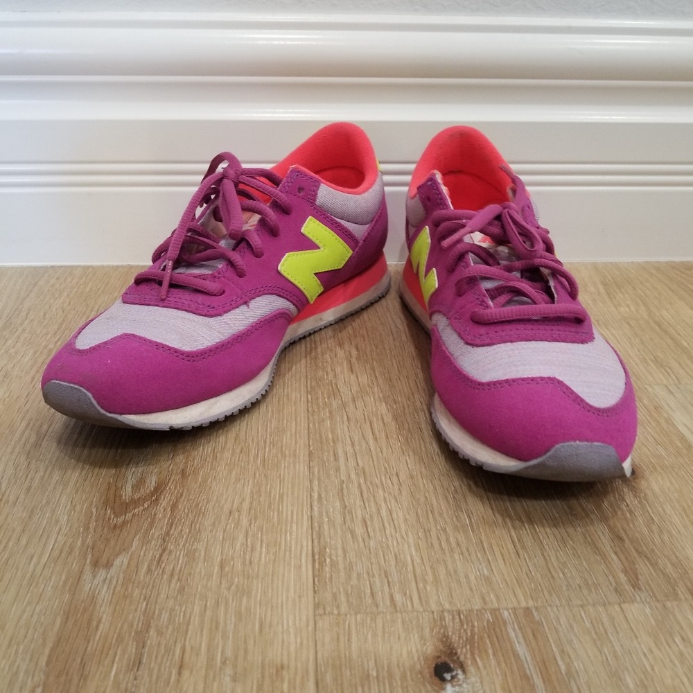 New Balance Women Sneakers